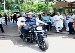 Maharashtra: 10 new MLCs sworn in; CM rides on motorcycle to Vidhan Bhavan as austerity measure