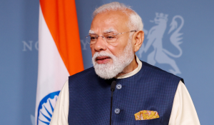 প্রধানমন্ত্রী নরেন্দ্র  মোদী আজ সন্ধ্যায় ৫ দেশ সফরের চূড়ান্ত পর্যায় ইতালির রোমে পৌঁছাবেন।
