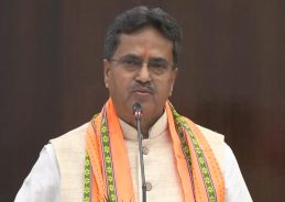 Tripura CM Manik Saha Chairs Review Meeting on Urban Development in Agartala
