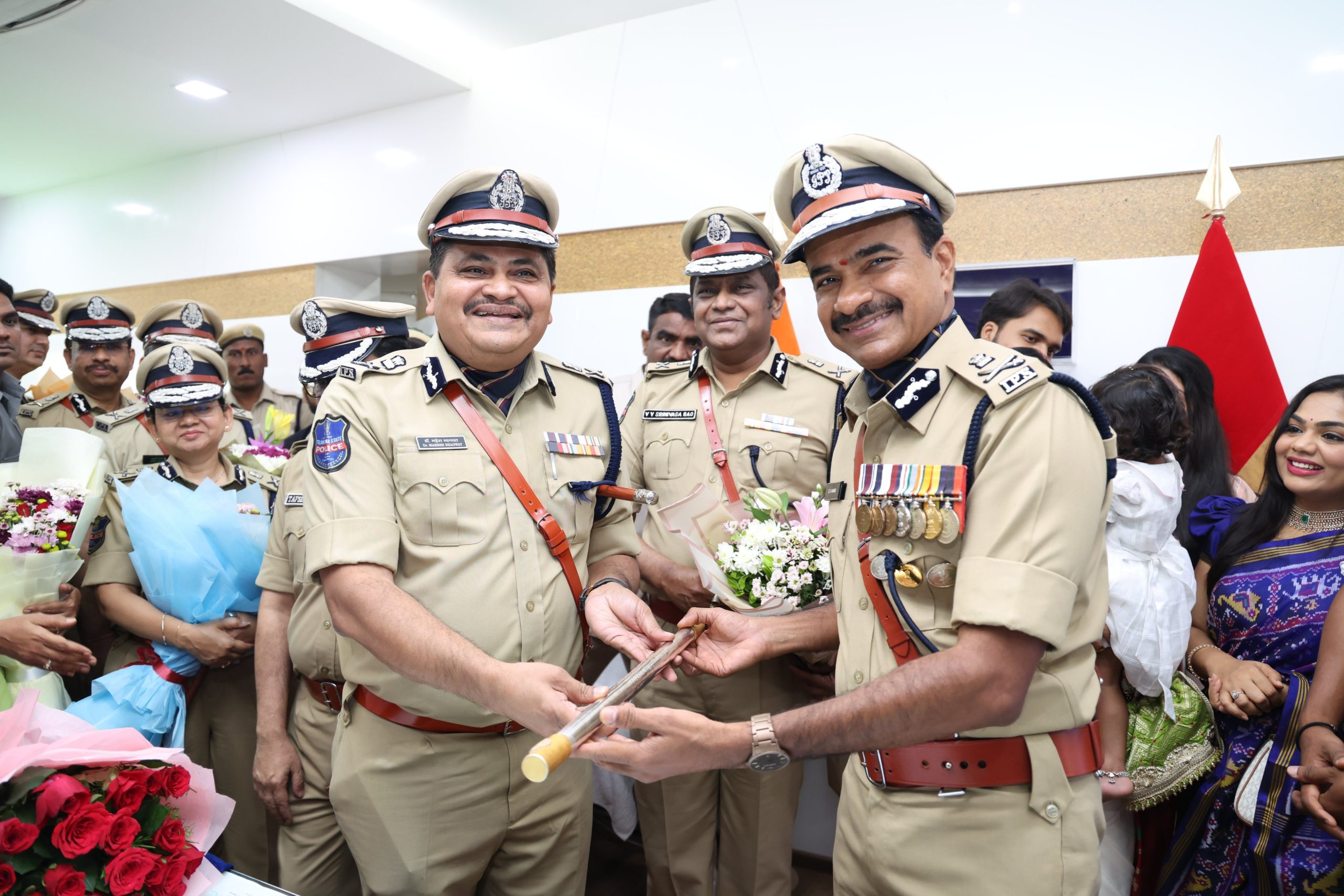 तेलंगाना के नए डीजीपी सीवी आनंद ने मादक पदार्थों की तस्करी के विरूध्द कड़ी कार्रवाई करने की चेतावनी दी