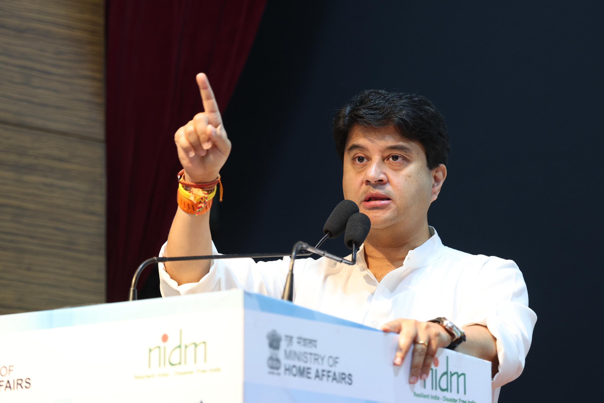 संचार मंत्री ज्योतिरादित्य सिंधिया ने आपातकालीन संचार के लिए सेल प्रसारण प्रणाली का शुभारंभ किया