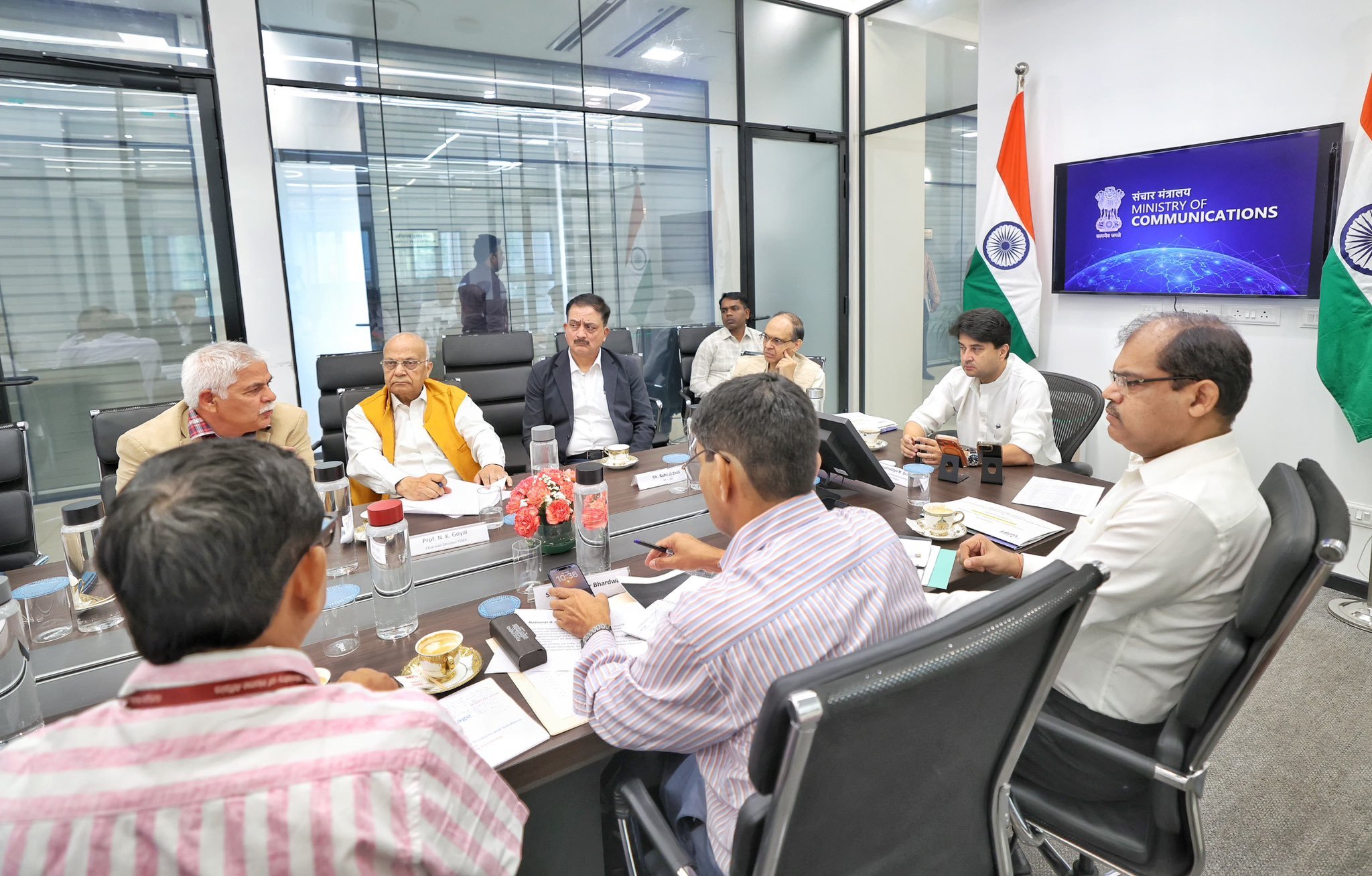संचार मंत्री ज्योतिरादित्य सिंधिया ने नई दिल्ली में हितधारक सलाहकार समिति की बैठक की अध्यक्षता की