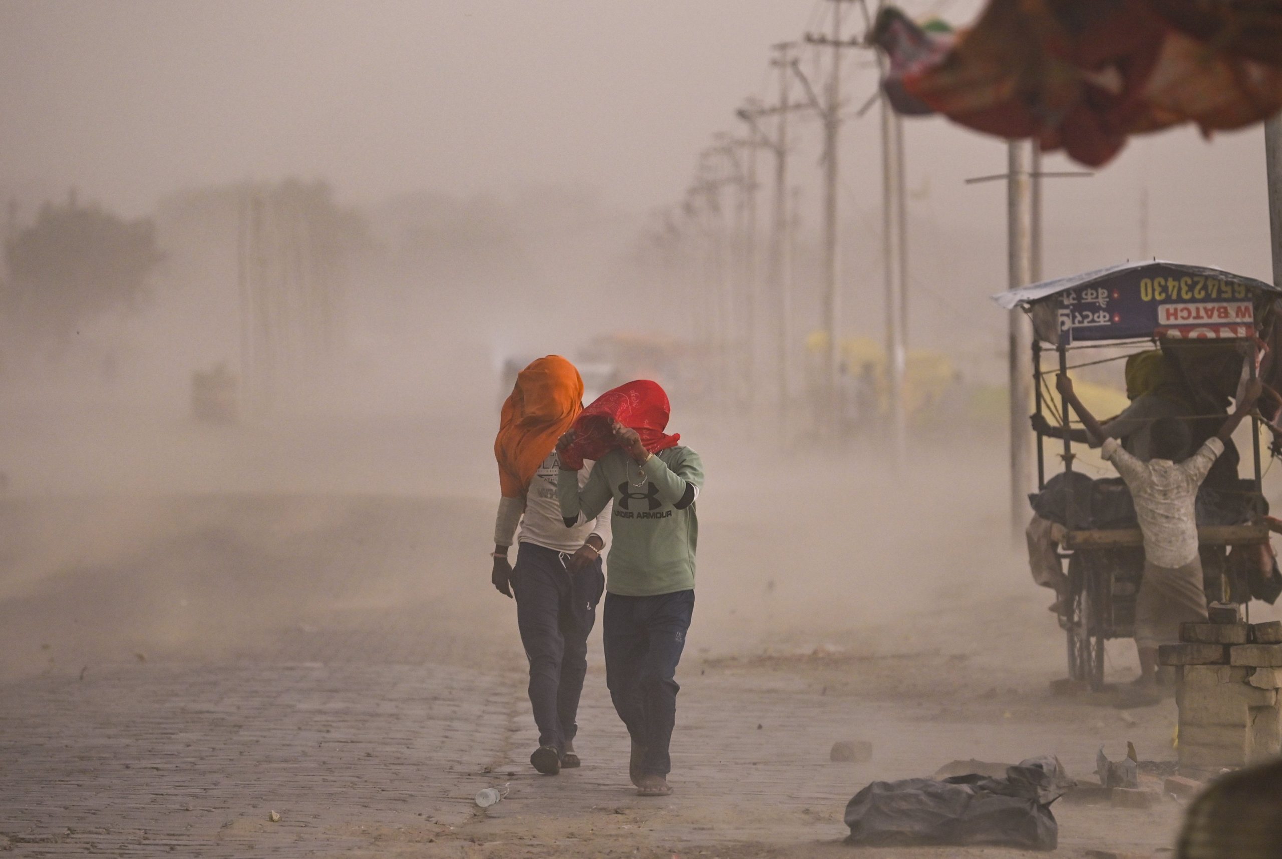 Uttar Pradesh: Rain, lightning & dust storms claim 43 lives in last 24 hours