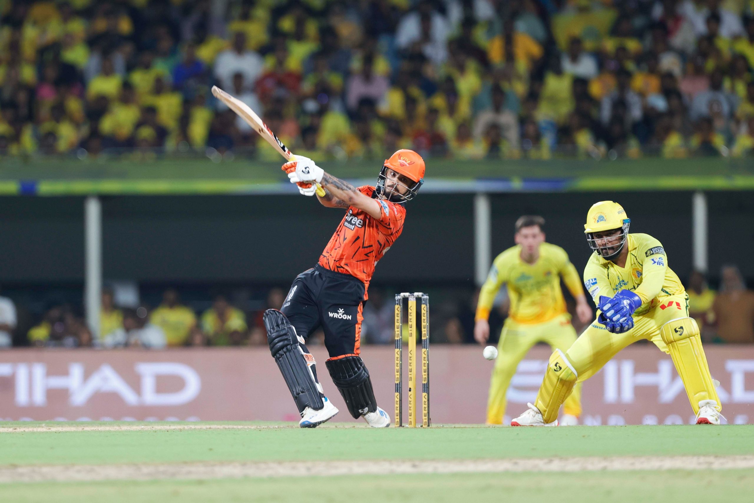 Sunrisers Hyderabad defeat Chennai Super Kings by 5 wickets in Chennai