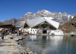 Hemkund Sahib portals in Chamoli district of Uttarakhand to open for devotees tomorrow