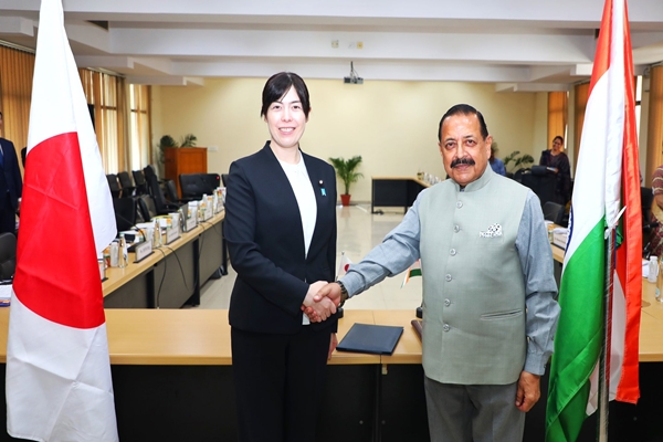 Japan and India discuss collaboration in health & medical device fields