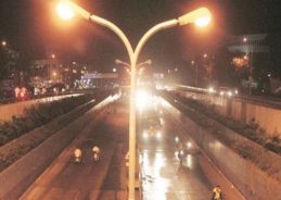 Delhi govt to replace streetlights with smart LED
