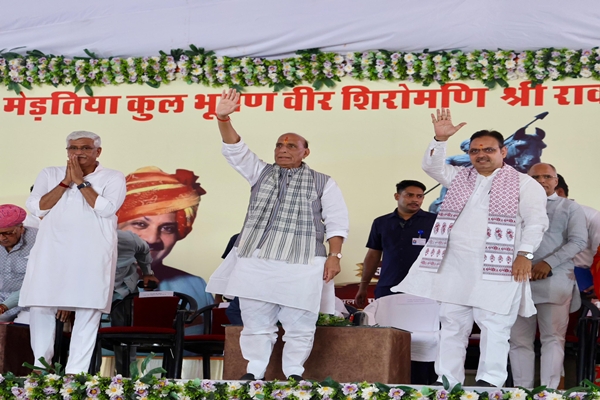 Def Min Rajnath Singh warns Pakistan of strong response in case of attempted aggression against India
