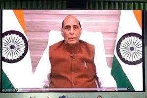প্রতিরক্ষামন্ত্রী রাজনাথ সিং আজ অন্ধ্রপ্রদেশের শ্রী সত্য সাই জেলার পুত্তাপর্তিতে বেশ কয়েকটি মহাকাশ ও প্রতিরক্ষা প্রকল্পের ভিত্তিপ্রস্তর স্থাপন বা সূচনা অনুষ্ঠানে যোগ দেবেন।