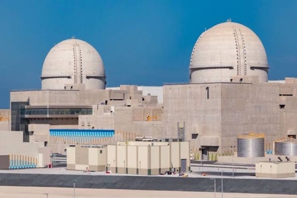 UAE: Drone Strike Triggers Fire Outside Barakah Nuclear Power Plant in Abu Dhabi