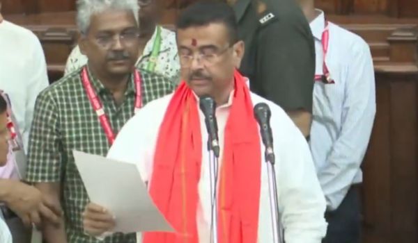 Oath-Taking Ceremony of Newly Elected West Bengal MLAs Underway in Kolkata