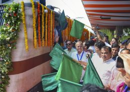 Union Minister Nitin Gadkari flags off Nagpur–Madgaon bi-weekly express train