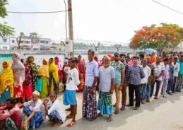 Nearly 56% turnout recorded till 1 PM in West Bengal repolling across 15 booths