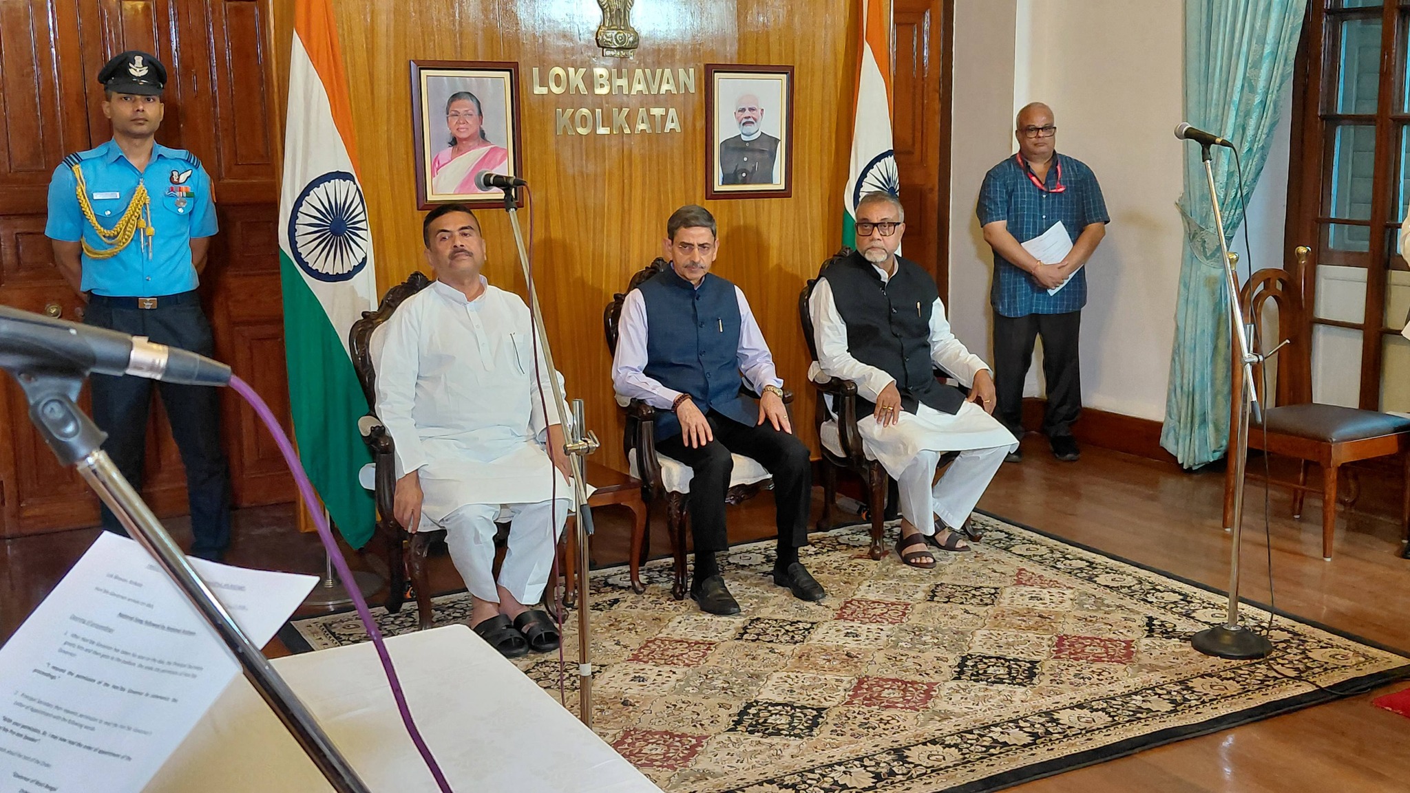 রাজ্য বিধানসভার প্রোটেম স্পিকার পদে আজ মানিকতলার বিধায়ক তাপস রায় শপথ নিয়েছেন। আগামীকাল জয়ী বিধায়করা, শপথ নেবেন।